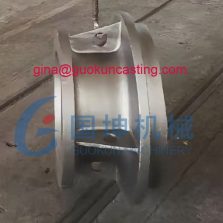 China sand casting stainless steel pump suction spool factory